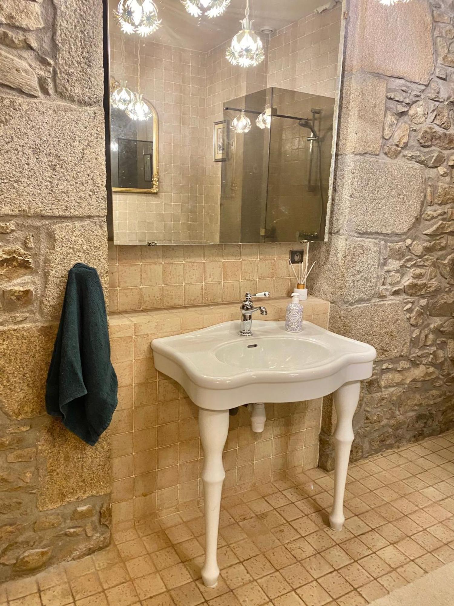 L'Hotel De Herce Chambre D'Hote 마옌 객실 사진